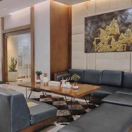 Apartement Taman Melati by THE TRUST Yogyakarta Bagian luar foto
